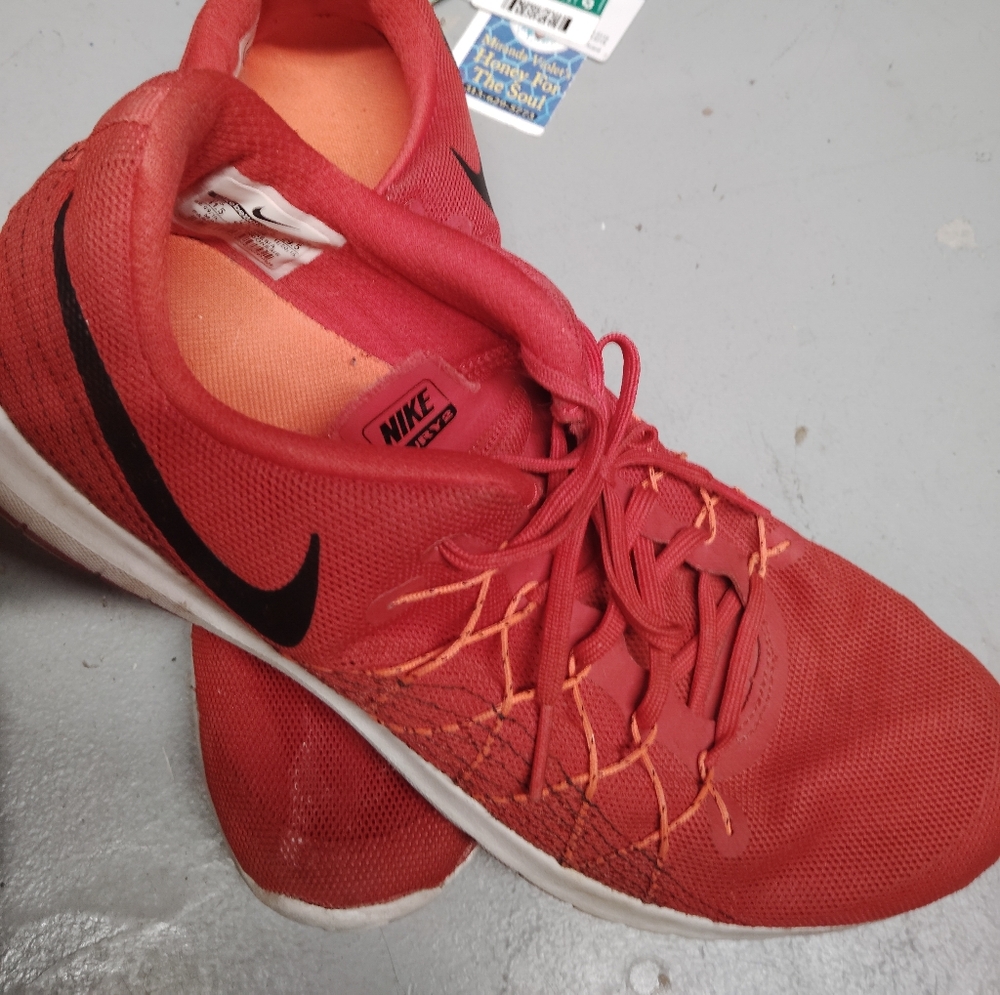 Nike Vibrant Red  Footwear Nike